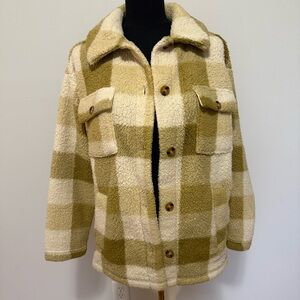 Billabong Cream Sherpa Jacket Label Detail